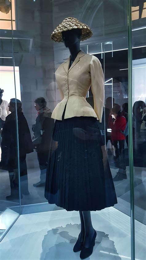 dior bar suit pattern|christian dior the bar jacket.